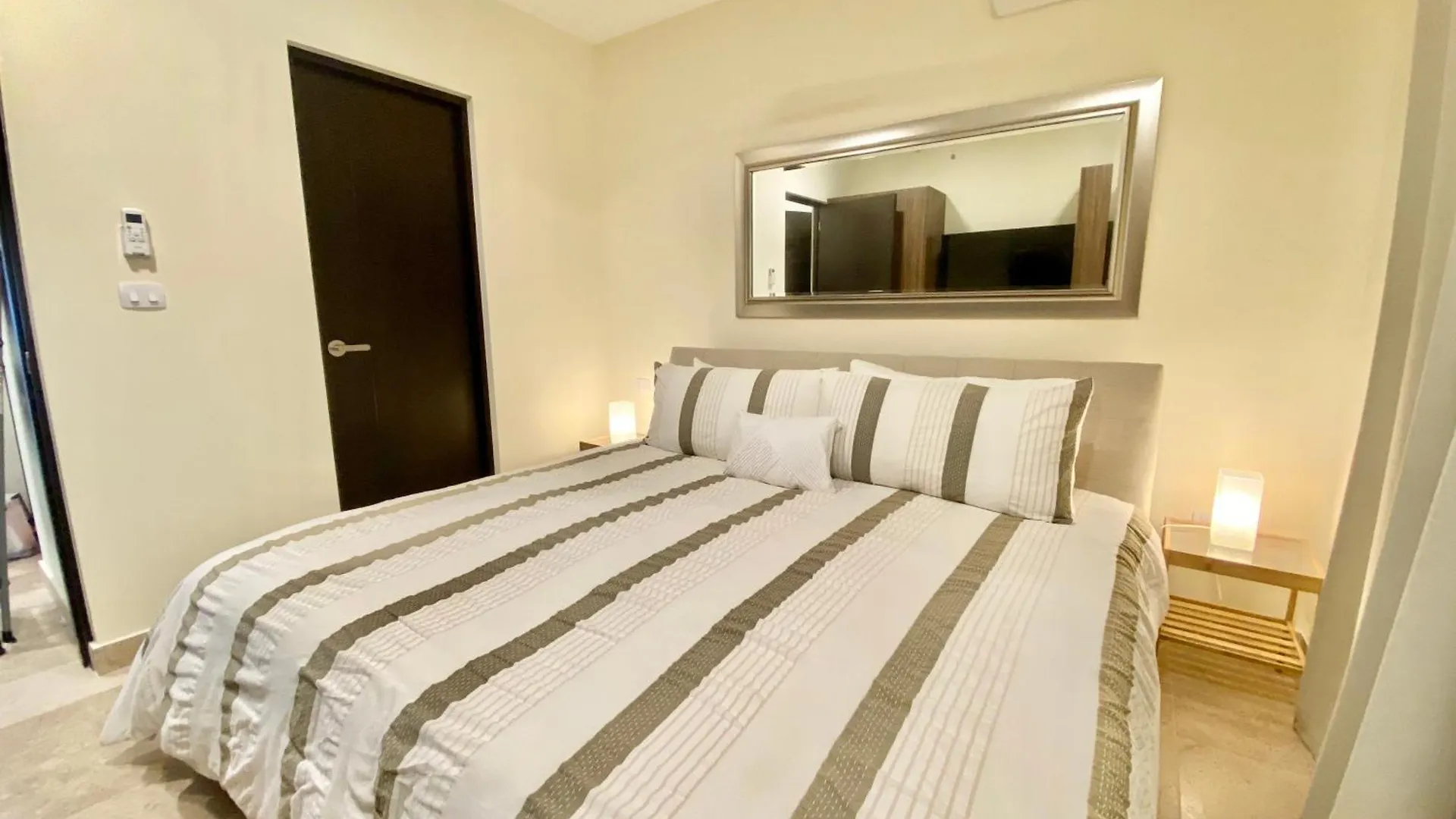 Awesome 1B Condo Downtown With 350Mg Wifi Playa del Carmen Appartement